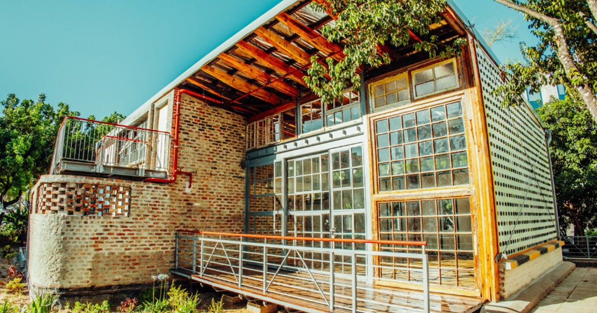 V&A Waterfront unveils groundbreaking Portswood Café made from 98% ...