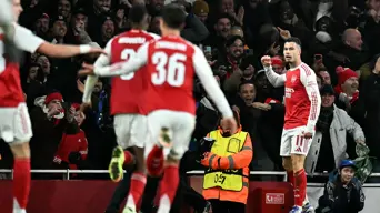 Arsenal thump Bayern to stay perfect in Champions League Arsenal thump Bayern to stay perfect in Champions League
