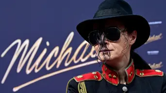 WATCH: Fans ignore controversy as Michael Jackson movie drives record crowds and viral scenes WATCH: Fans ignore controversy as Michael Jackson movie drives record crowds and viral scenes