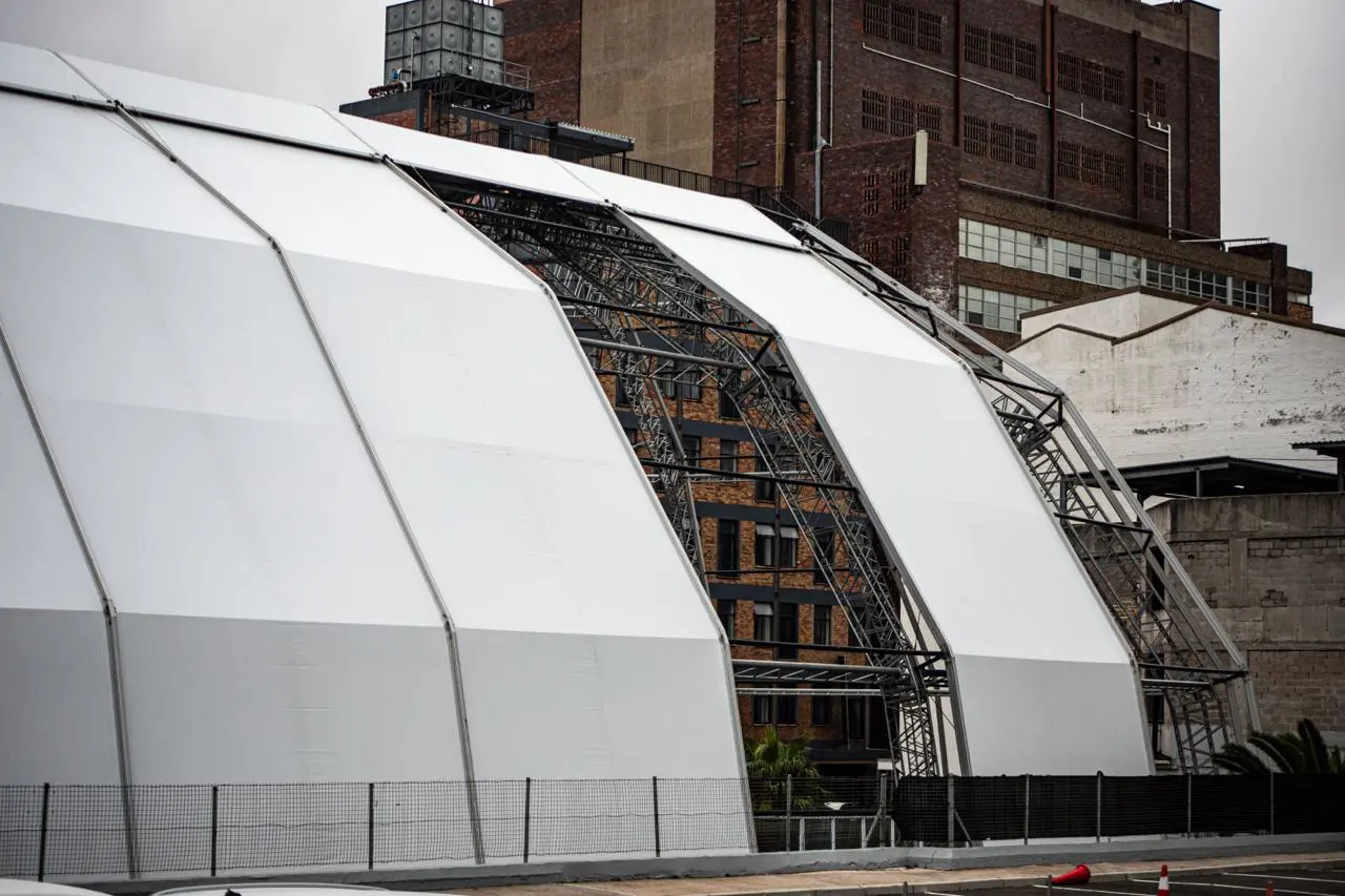 DPWI restarting reinforcement of dome tent meant to serve as National Assembly chamber. Picture: Kayleen Morgan/EWN DPWI restarting reinforcement of dome tent meant to serve as National Assembly chamber. Picture: Kayleen Morgan/EWN