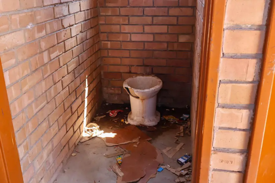 Enviro Loos at Jawe-Jawe Ledwaba Secondary School need urgent maintenance. Picture: Liezl Human @GroundUp News Enviro Loos at Jawe-Jawe Ledwaba Secondary School need urgent maintenance. Picture: Liezl Human @GroundUp News