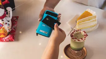 Consumer confidence lifts ahead of festive season, survey finds Consumer confidence lifts ahead of festive season, survey finds