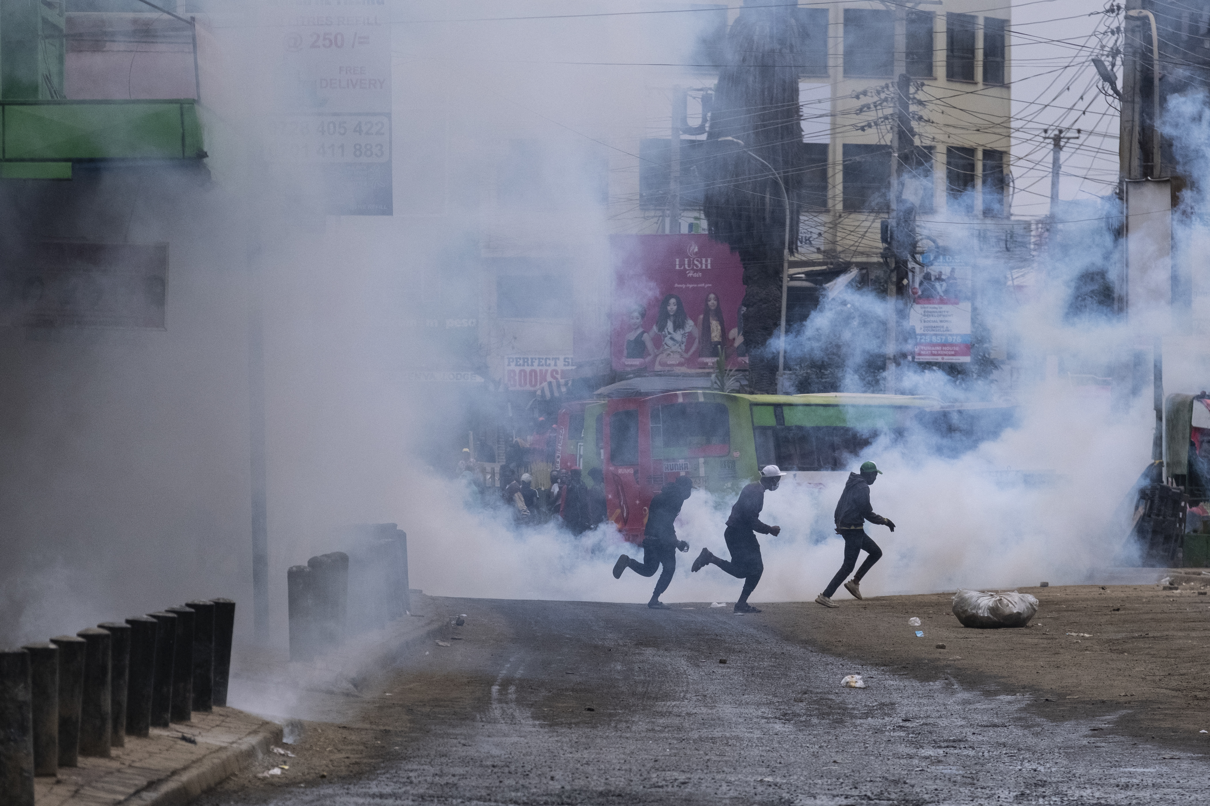 Kenya police fire tear gas at Nairobi protests, journalists hurt