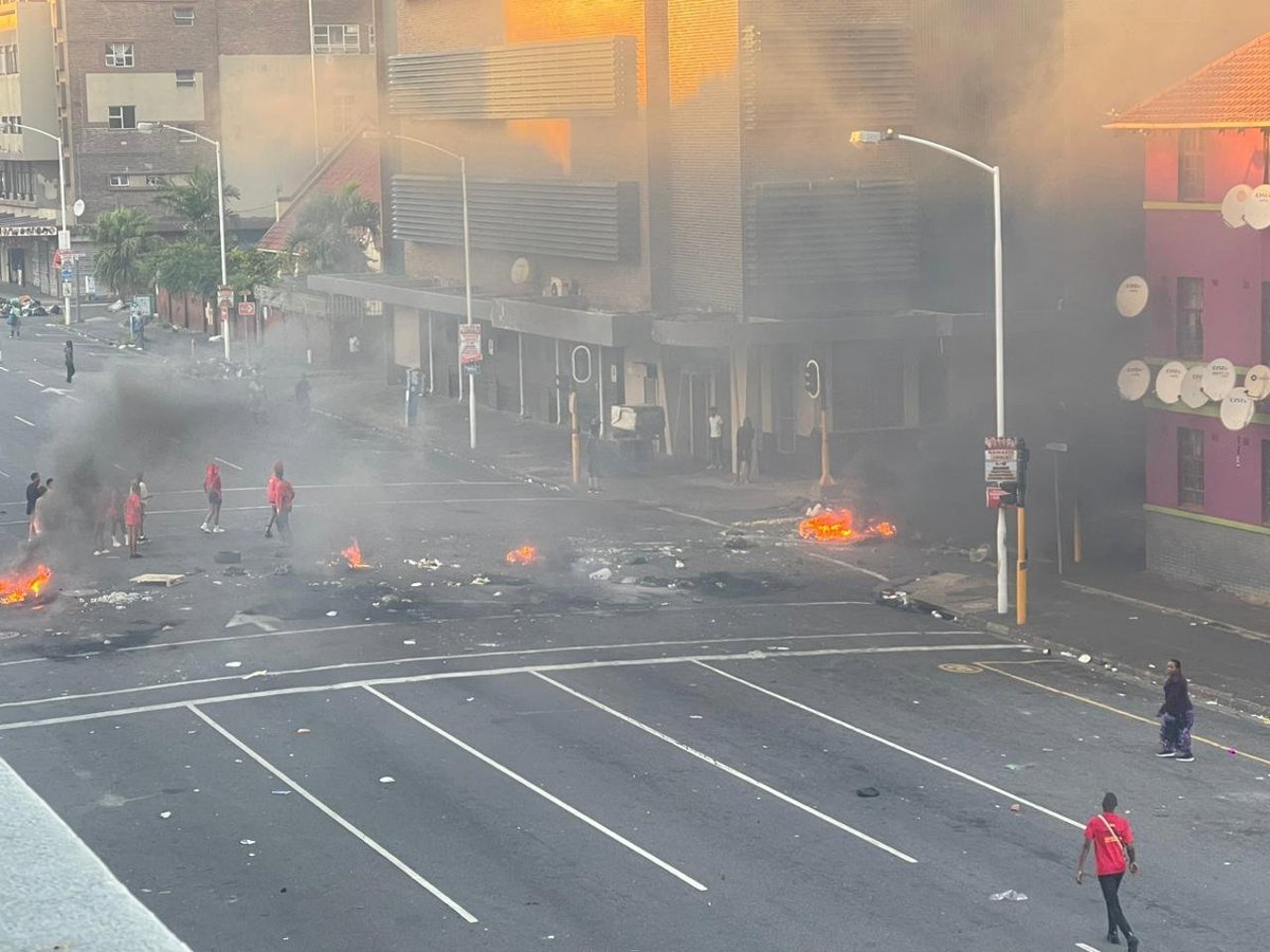 EFF protesting in Durban CBD over lack of service delivery - Vimarsana News