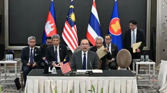 Fighting on Thai-Cambodia border halts amid shaky truce Fighting on Thai-Cambodia border halts amid shaky truce