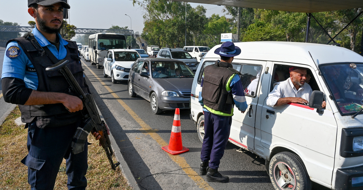 Pakistan tightens Islamabad security after suicide blast
