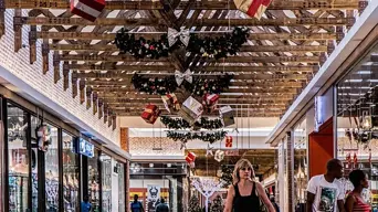 Smart festive spending tips to avoid the stress of Janu-worry Smart festive spending tips to avoid the stress of Janu-worry