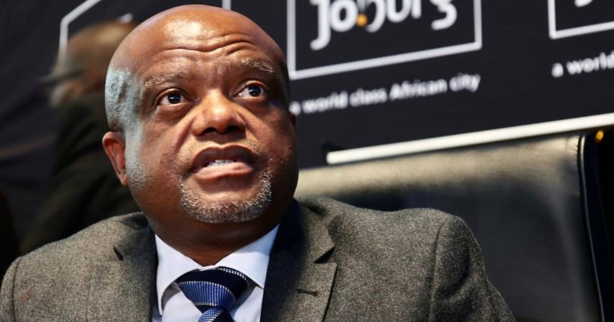 Morero enthüllt das „Bombenkommando“ der Stadt Johannesburg.