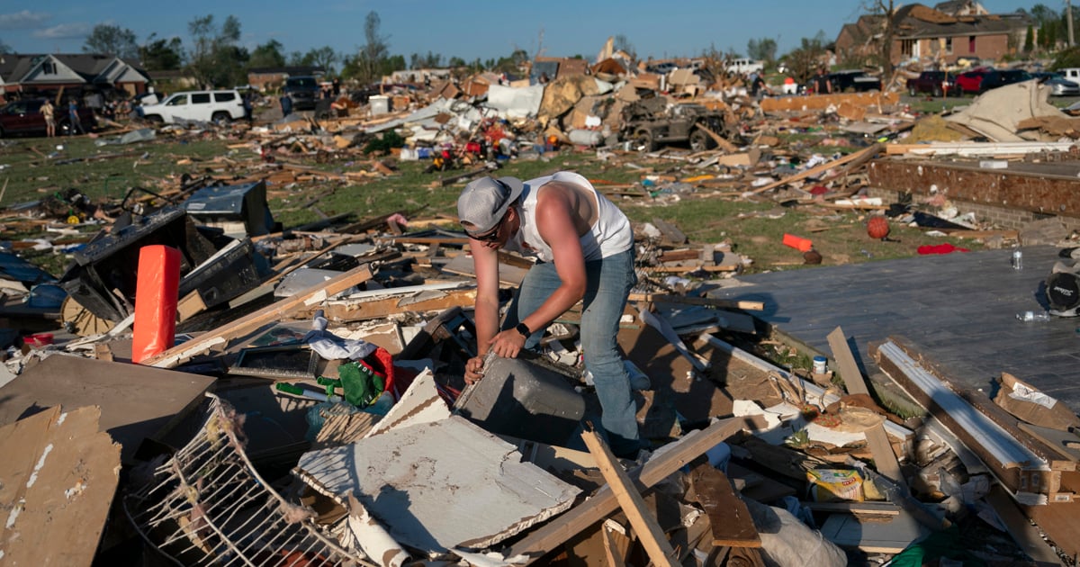 Severe storms, tornadoes kill more than 25 in south-central US