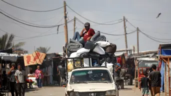 Palestinians retrieve belongings from West Bank camp before home demolitions Palestinians retrieve belongings from West Bank camp before home demolitions