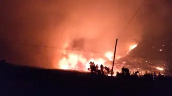 Firefighters face hectic month battling blazes across Western Cape Firefighters face hectic month battling blazes across Western Cape