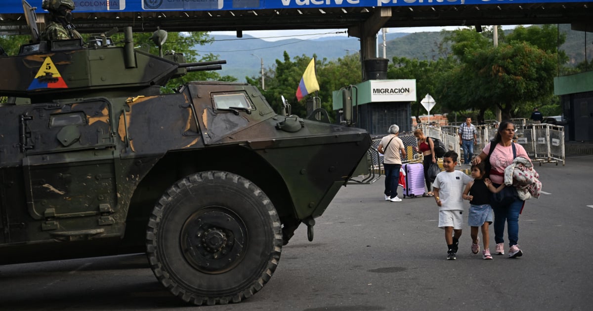 Venezuela opposition says policeman accused of 'treason' died in custody