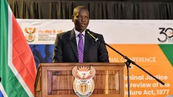 SA accuses US of 'double standards' as diplomatic spat continues SA accuses US of 'double standards' as diplomatic spat continues