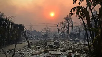 Donations flood evacuation centre after Los Angeles fires Donations flood evacuation centre after Los Angeles fires