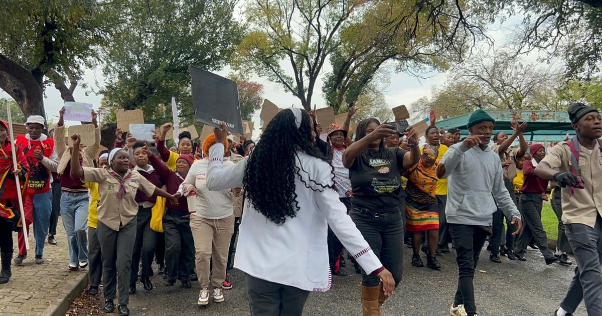 Der ANC in Gauteng ist dabei, einem Pastor, der der Vergewaltigung eines ...