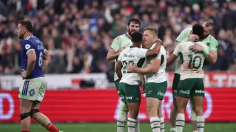 Fourteen-man Springboks fight back to beat France Fourteen-man Springboks fight back to beat France