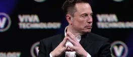 SpaceX shifts focus from Mars to Moon, Musk says SpaceX shifts focus from Mars to Moon, Musk says