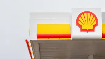 Shell says not in talks to buy BP Shell says not in talks to buy BP