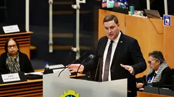 Cape Town Mayor says R100 million allocated to build wall on N2 Cape Town Mayor says R100 million allocated to build wall on N2