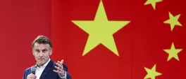 Macron threatens China with tariffs over trade surplus Macron threatens China with tariffs over trade surplus