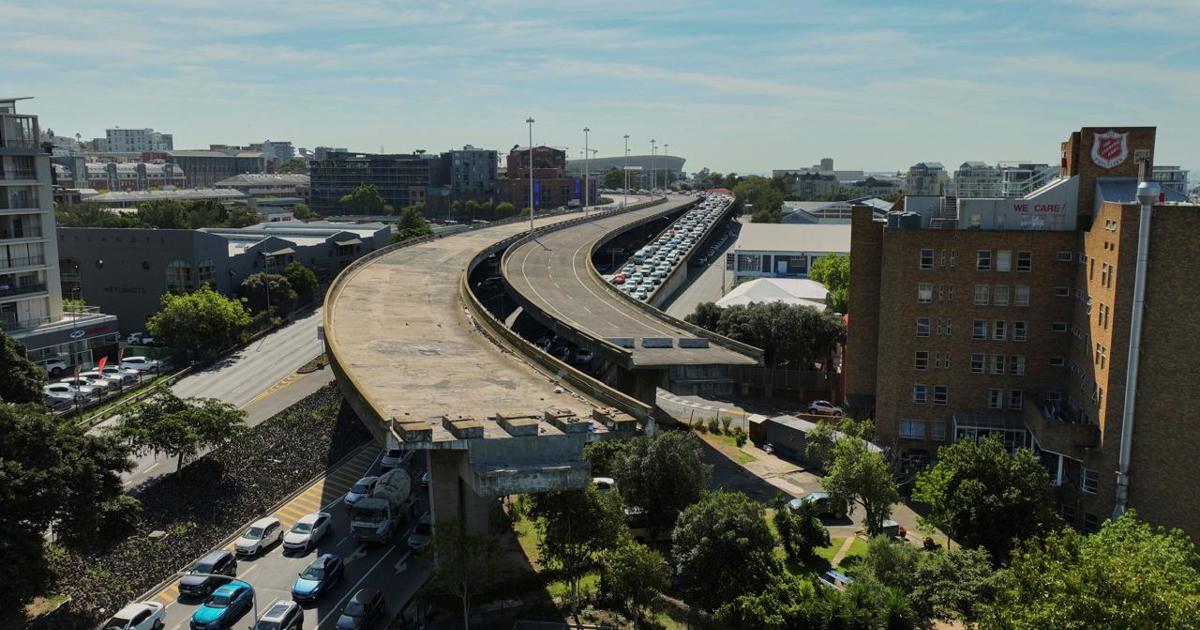 Cost of completing Cape Town unfinished foreshore freeways still unknown: Hill-Lewis - EWN