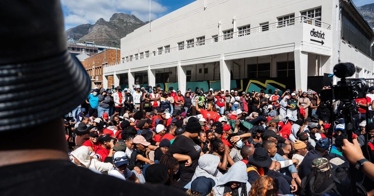 CPUT urges evacuated students to plan return as lectures prepare to resume - EWN