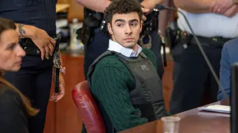 Masses of fans gather to support murder accused Luigi Mangione Masses of fans gather to support murder accused Luigi Mangione