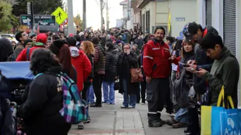 Chile, Argentina order evacuations over post-quake tsunami threat Chile, Argentina order evacuations over post-quake tsunami threat