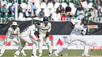 South Africa grind to 86-2 at tea in reply to Pakistan's 333 South Africa grind to 86-2 at tea in reply to Pakistan's 333