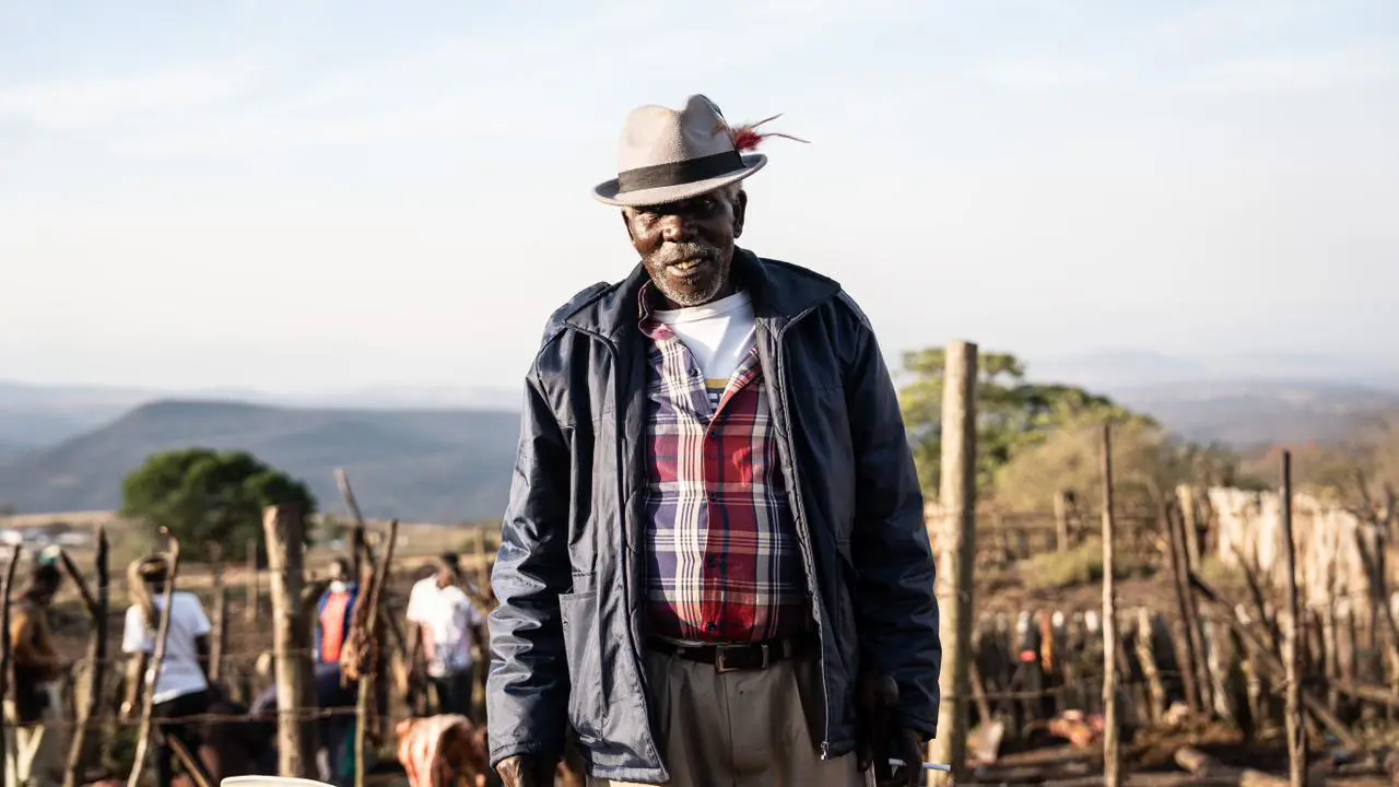 A photo taken on 15 September 2023 in Ulundi as Amabutho were escorting Prince Mangosuthu Buthelezi's remains to his kwaPhindangene residence. Picture: Abigail Javier/Eyewitness News A photo taken on 15 September 2023 in Ulundi as Amabutho were escorting Prince Mangosuthu Buthelezi's remains to his kwaPhindangene residence. Picture: Abigail Javier/Eyewitness News