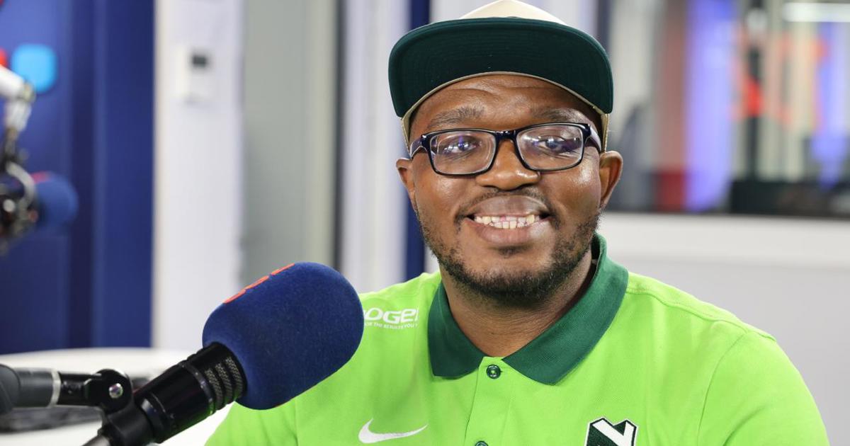 meet-ipeleng-crazy-legs-khunou-a-marathon-runner-in-crutches-defying