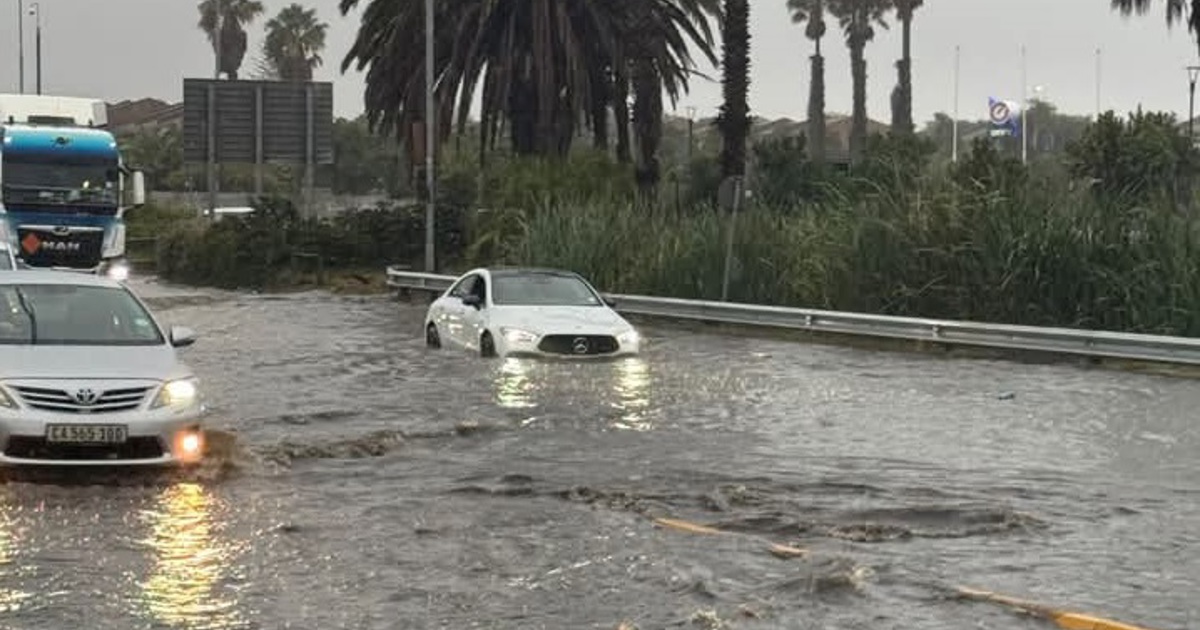 WATCH: Parts of Cape Town flooded