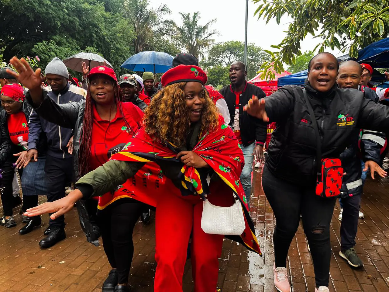 Economic Freedom Fighters (EFF) members marched to Joburg Water to demand an end to water shedding on Monday, 3 March 2025. Picture: Simphiwe Nkosi/Eyewitness News Economic Freedom Fighters (EFF) members marched to Joburg Water to demand an end to water shedding on Monday, 3 March 2025. Picture: Simphiwe Nkosi/Eyewitness News