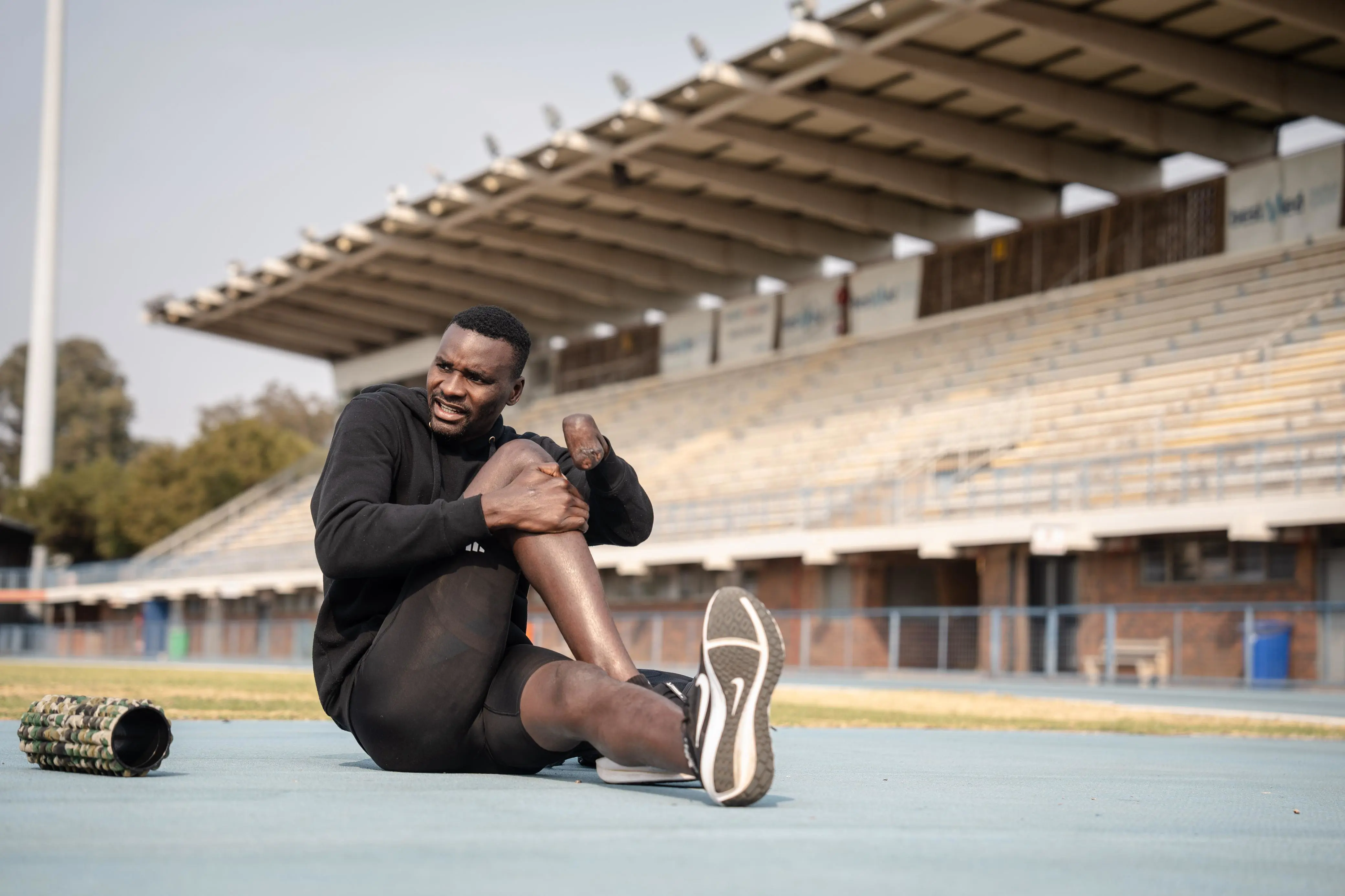 Collen Mahlalela stretches while practicing for the 2024 Paralympic Games. Picture: Jacques Nelles/Eyewitness News Collen Mahlalela stretches while practicing for the 2024 Paralympic Games. Picture: Jacques Nelles/Eyewitness News