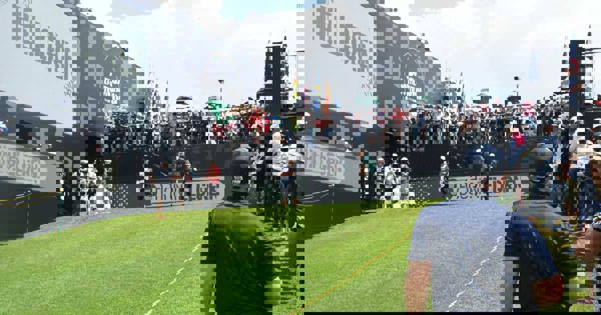 DeChambeau’s "Slam Dunk" show: Bryson takes two-shot lead into LIV golf weekend