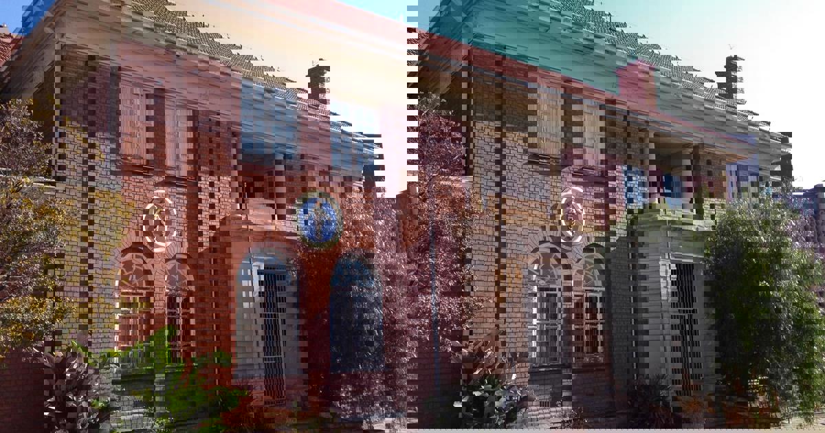 Children’s Memorial Institute warns it may close as power crisis drags on