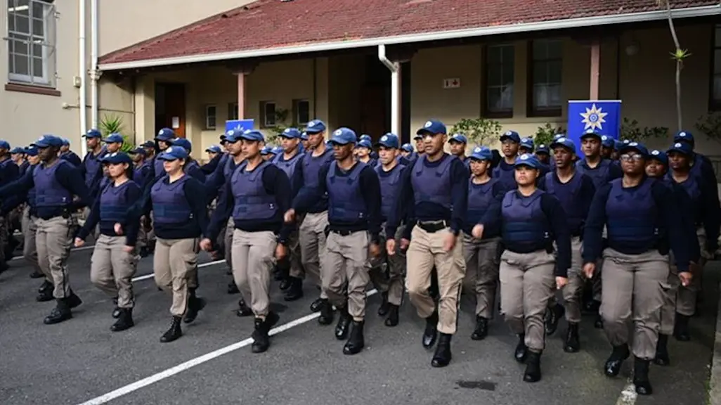 City Of Cape Town Deploys 700 New Metro Cops To Quash Crime city-of-cape-town-deploys-700-new-metro-cops-to-quash-crime