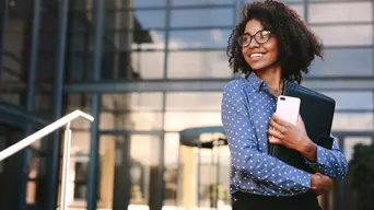 Healthcare that gets you (and your budget) Healthcare that gets you (and your budget)