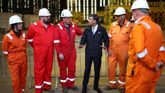 Falling UK energy bills grab election spotlight Falling UK energy bills grab election spotlight