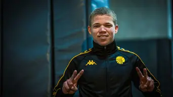 Kaizer Chiefs sign Etiosa Ighodaro and teen-star Luke Baartman Kaizer Chiefs sign Etiosa Ighodaro and teen-star Luke Baartman