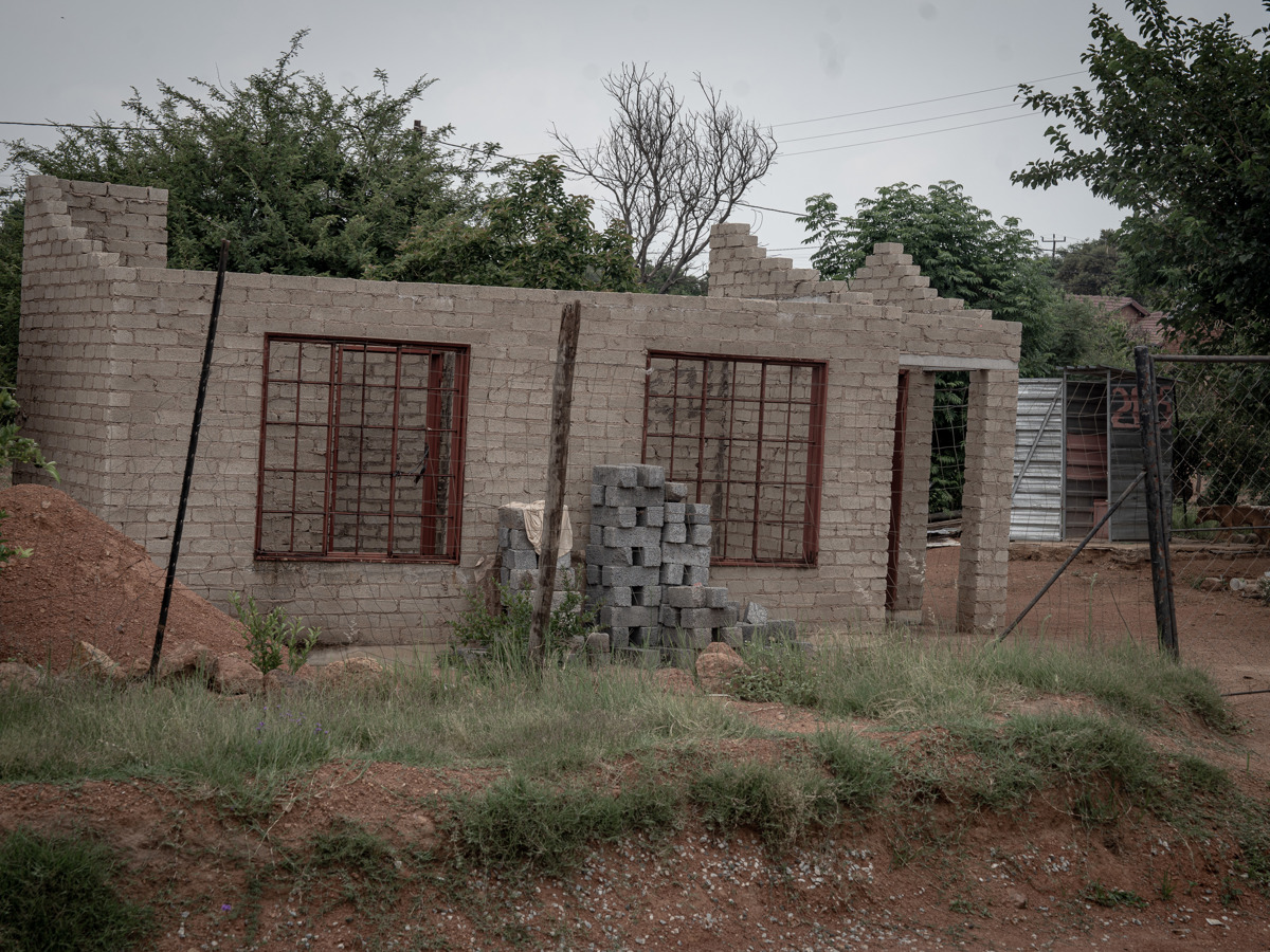 Abandoned: Madibeng residents feel as neglected as the municipality's failed projects - Vimarsana News
