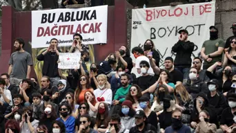 Hundreds of thousands join Istanbul protest rally Hundreds of thousands join Istanbul protest rally