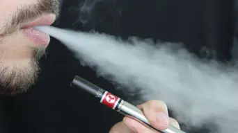 UK unveils plan to ban disposable e-cigarettes UK unveils plan to ban disposable e-cigarettes