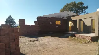 Repairs to crumbling Eastern Cape clinic delayed Repairs to crumbling Eastern Cape clinic delayed