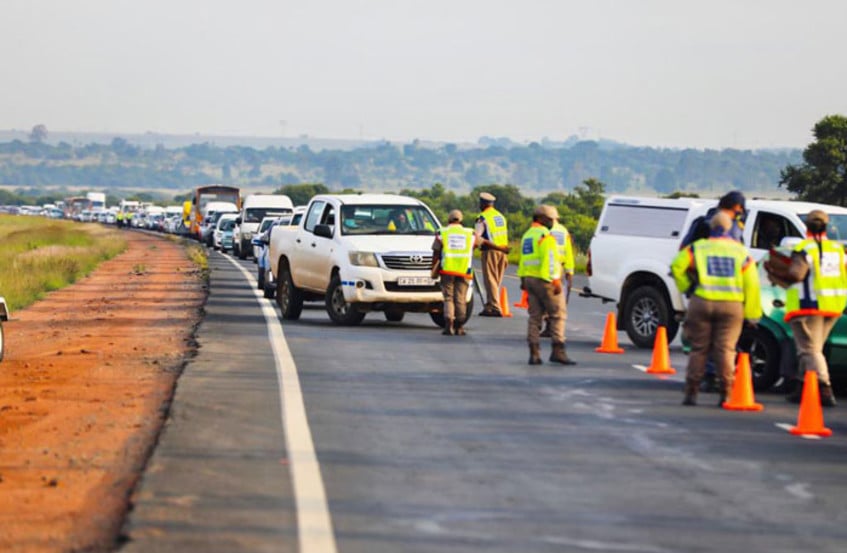 car stopped at a traffic checkpoint, police search authorisation, highway patrol in South Africa, Joburg ETC