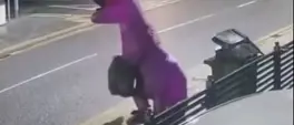 Viral video bonus: Melodramatic giant dinosaur caught dumping rubbish Viral video bonus: Melodramatic giant dinosaur caught dumping rubbish