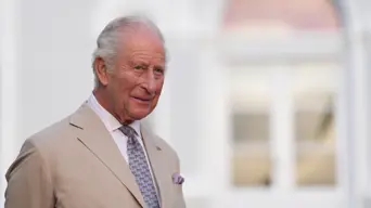 King Charles gets warm welcome in Bermuda after whirlwind US visit King Charles gets warm welcome in Bermuda after whirlwind US visit
