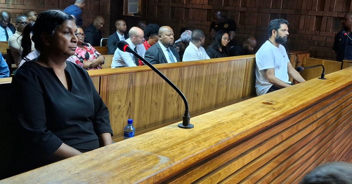 Johnson & Khan granted R10,000 bail each - EWN