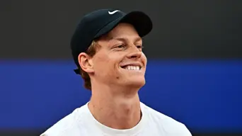 Sinner defends ATP Finals title with rival Alcaraz in the hunt Sinner defends ATP Finals title with rival Alcaraz in the hunt