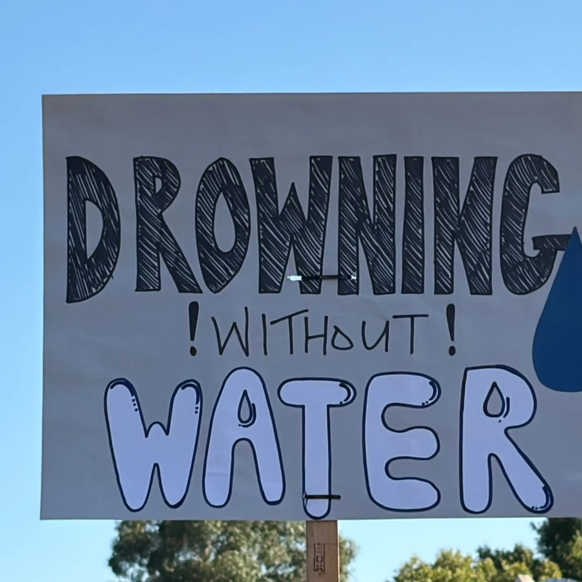 Joburg residents protest in different parts of the city on Wednesday, 11 February 2026, due to prolonged water outages. Picture: Dimakatso Leshoro/EWN